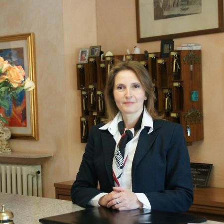 Hotel Verudella Rimini Esterno foto