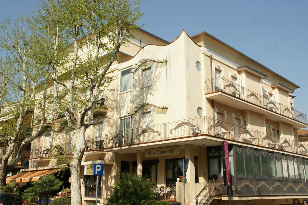 Hotel Verudella Rimini Esterno foto