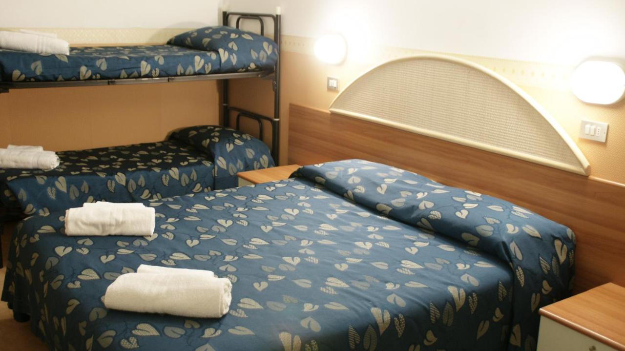 Hotel Verudella Rimini Esterno foto